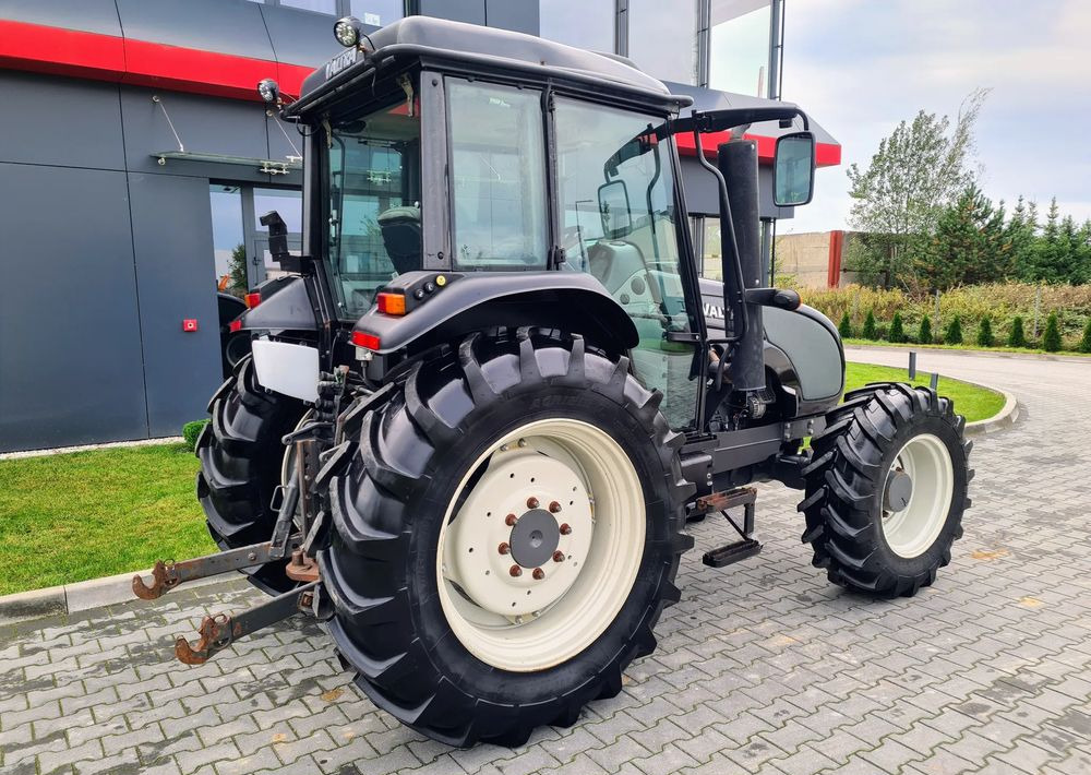 Valtra A93 - Traktor: obrázok 4 Valtra A93 - Traktor: obrázok 4