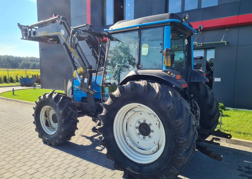 Valtra A95 - Traktor: obrázok 4 Valtra A95 - Traktor: obrázok 4