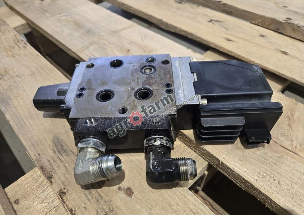 Zawór hydrauliczny PVG32, Valtra T171, T181, T191 - Hydraulika: obrázok 3 Zawór hydrauliczny PVG32, Valtra T171, T181, T191 - Hydraulika: obrázok 3