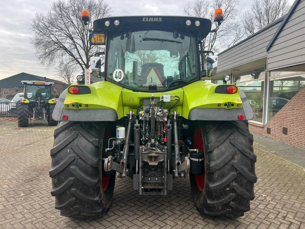 Claas Arion 610 CIS - Traktor: obrázok 4 Claas Arion 610 CIS - Traktor: obrázok 4