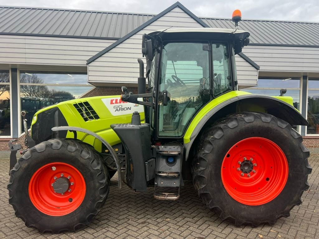 Claas Arion 610 CIS - Traktor: obrázok 2 Claas Arion 610 CIS - Traktor: obrázok 2