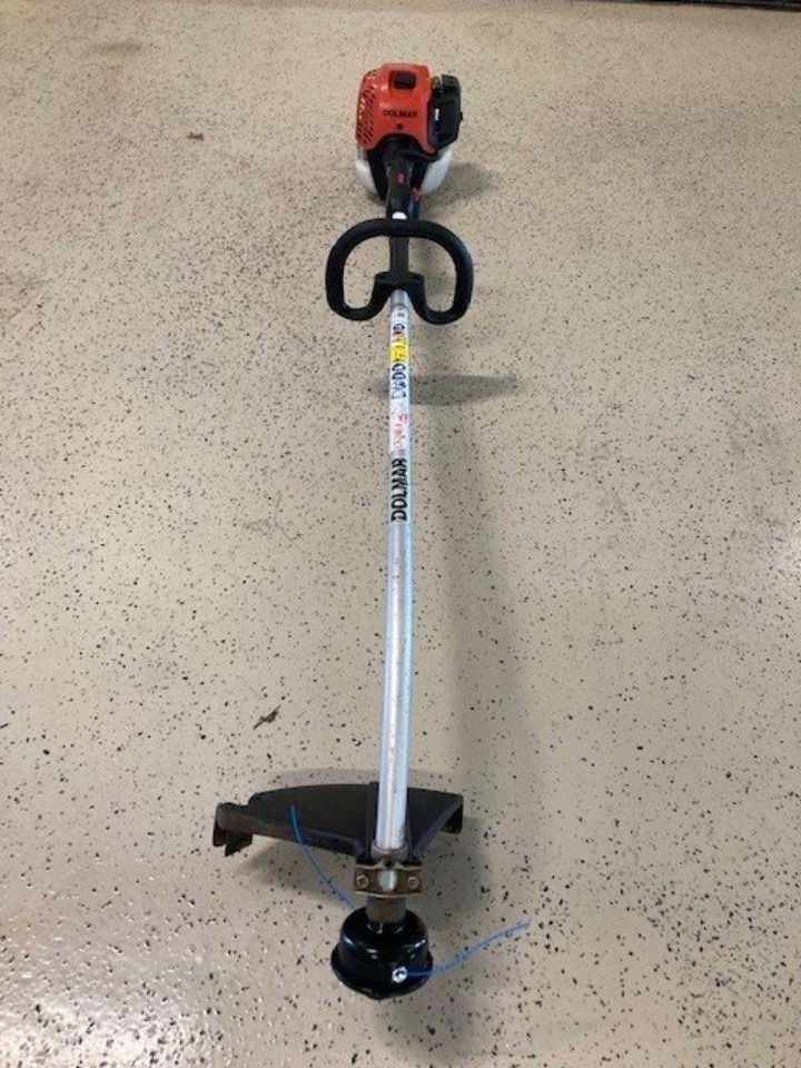 Dolmar LT-246.4 - Záhradná kosačka: obrázok 1 Dolmar LT-246.4 - Záhradná kosačka: obrázok 1