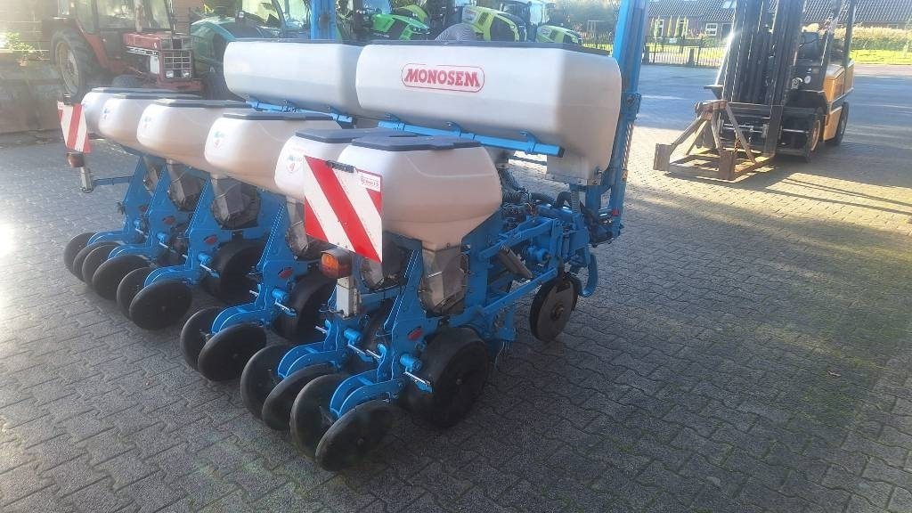 Monosem NG PLUS 6 - Přesný sejací stroj: obrázok 2 Monosem NG PLUS 6 - Přesný sejací stroj: obrázok 2