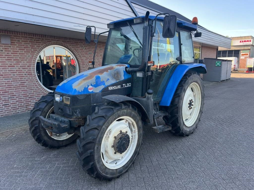 New Holland TL 90 - Traktor: obrázok 1 New Holland TL 90 - Traktor: obrázok 1