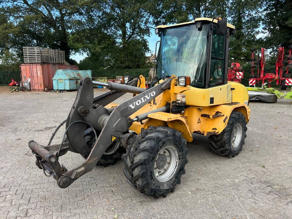 Volvo L 30 B - Kolesový nakladač: obrázok 1 Volvo L 30 B - Kolesový nakladač: obrázok 1