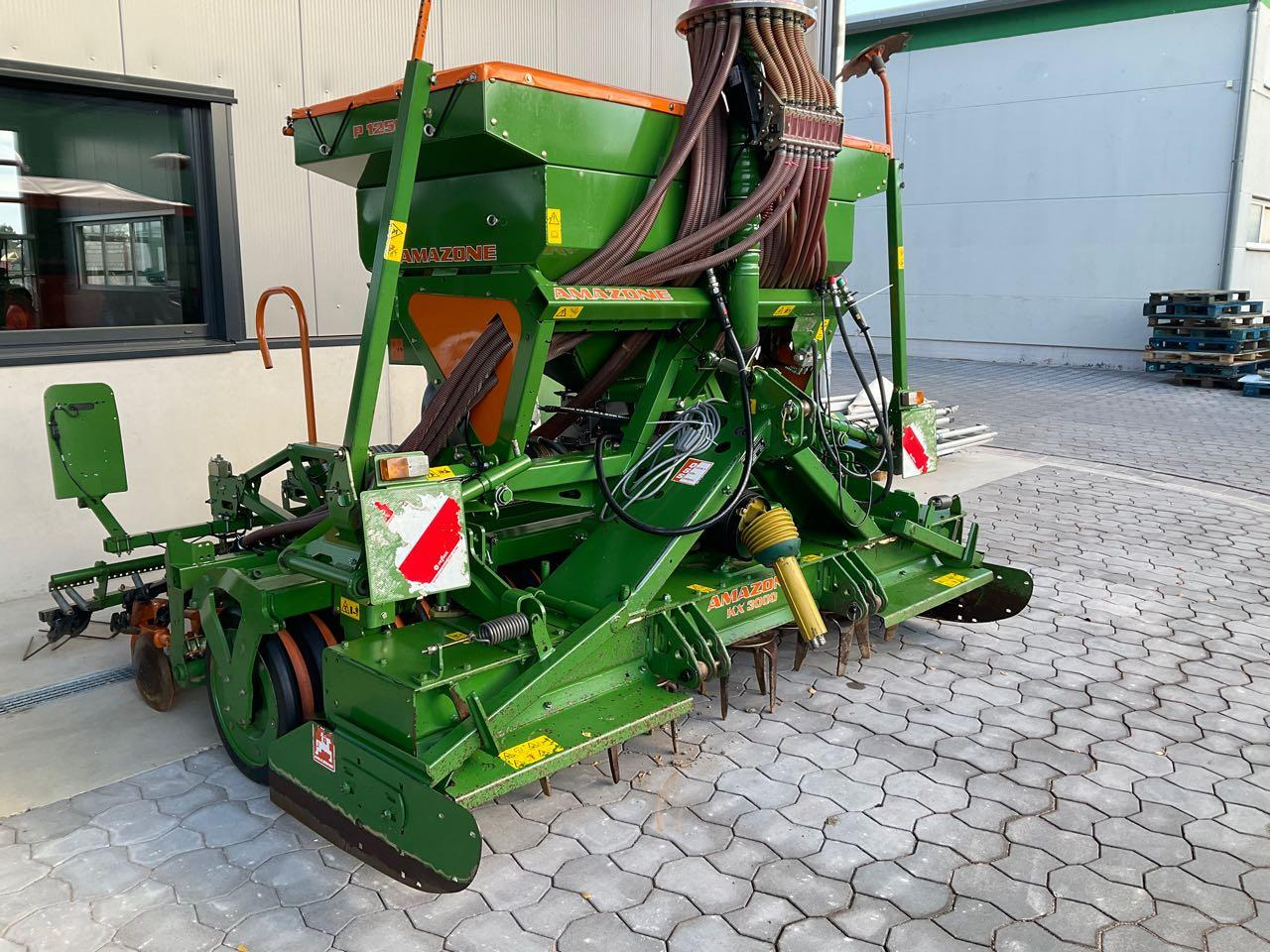 Amazone ADP 303 Spezial, KX 3000 - Modulárny sejací stroj: obrázok 1 Amazone ADP 303 Spezial, KX 3000 - Modulárny sejací stroj: obrázok 1