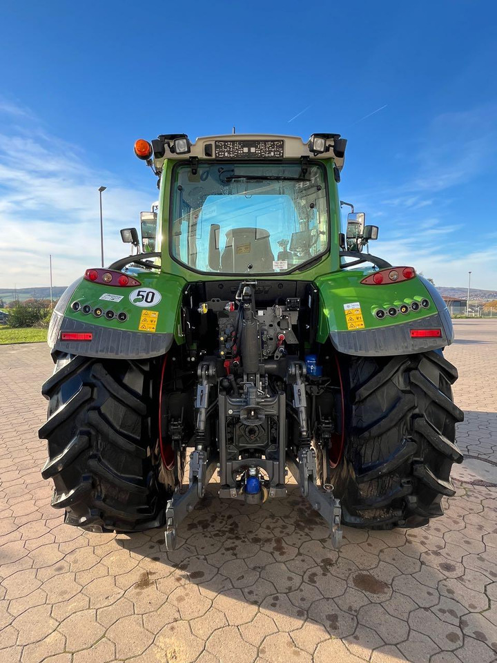 Fendt 724 Vario S4 ProfiPlus - Traktor: obrázok 4 Fendt 724 Vario S4 ProfiPlus - Traktor: obrázok 4
