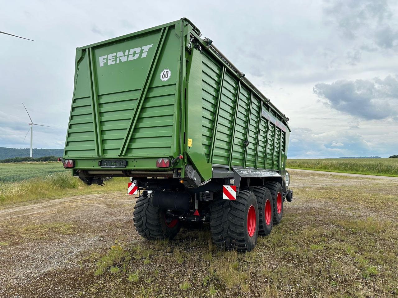 Fendt TIGO 90 XR D - Ladewagen - Zberací voz: obrázok 5 Fendt TIGO 90 XR D - Ladewagen - Zberací voz: obrázok 5