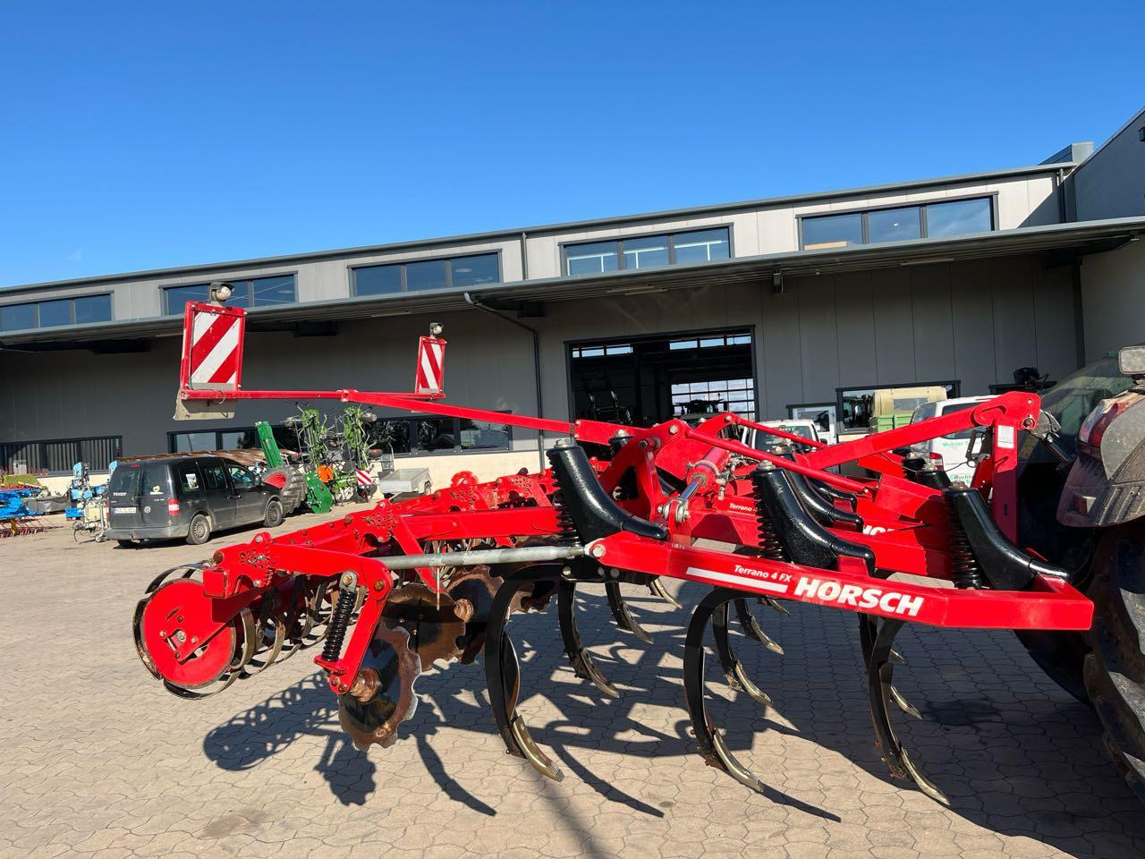 Horsch Terrano 4FX - Kultivátor: obrázok 2 Horsch Terrano 4FX - Kultivátor: obrázok 2