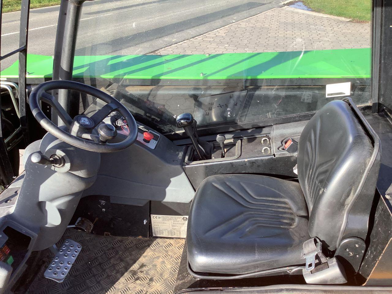 JCB Teletruk TLT 30 D - Teleskopický nakladač: obrázok 5 JCB Teletruk TLT 30 D - Teleskopický nakladač: obrázok 5