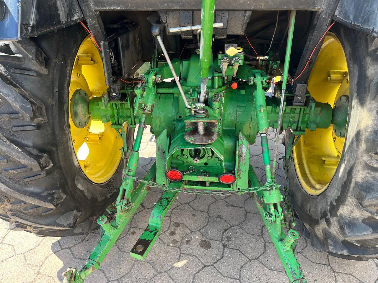 John Deere 2130 S - Traktor: obrázok 5 John Deere 2130 S - Traktor: obrázok 5