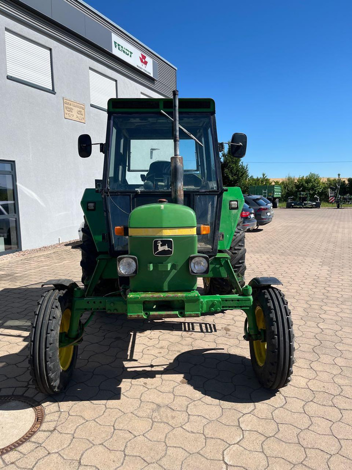 John Deere 2130 S - Traktor: obrázok 3 John Deere 2130 S - Traktor: obrázok 3