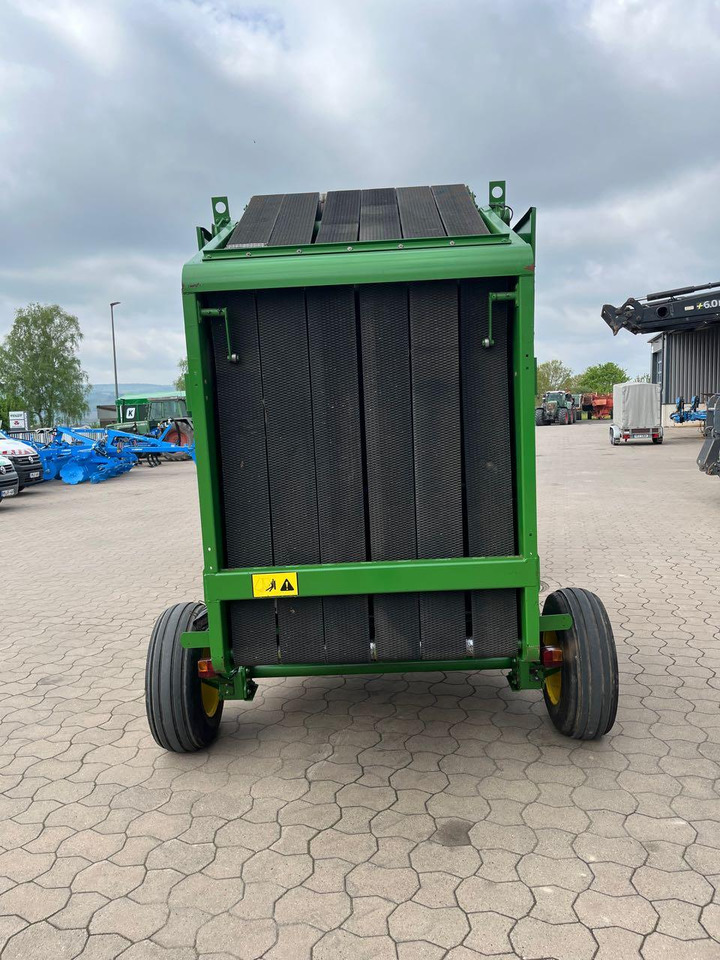 John Deere 550 - Lis na okrúhle balíky: obrázok 2 John Deere 550 - Lis na okrúhle balíky: obrázok 2