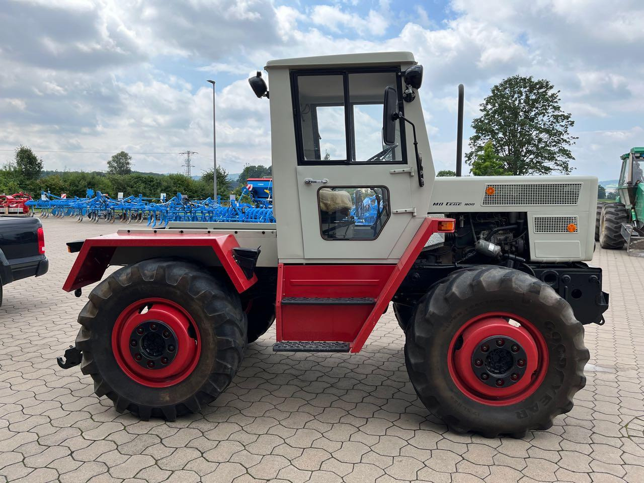 Mercedes-Benz MB trac 800 - Traktor: obrázok 2 Mercedes-Benz MB trac 800 - Traktor: obrázok 2