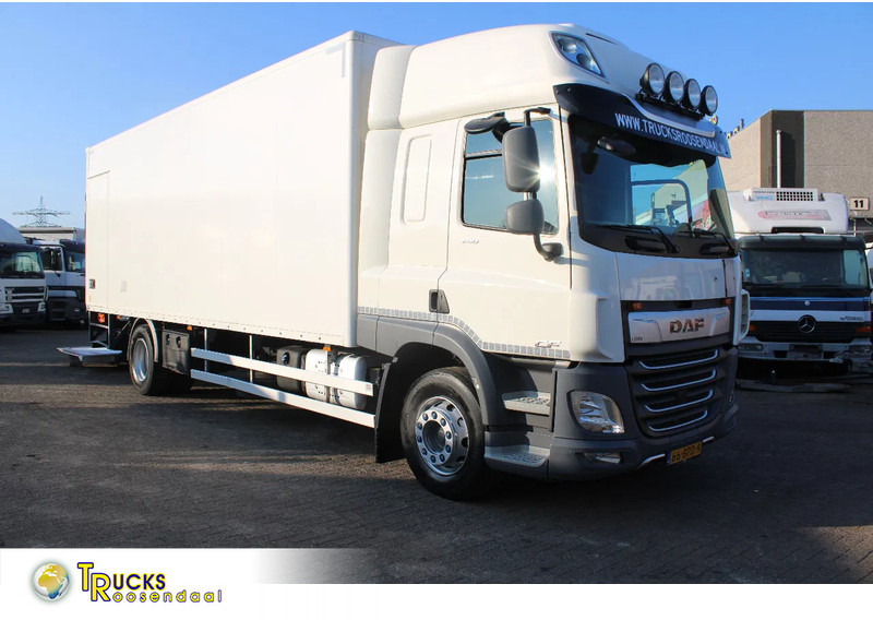 DAF CF 260 + EURO 6 + LIFT - Skříňový nákladní auto: obrázok 1 DAF CF 260 + EURO 6 + LIFT - Skříňový nákladní auto: obrázok 1