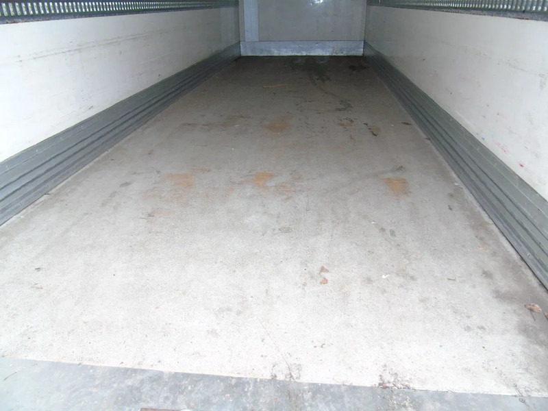 DAF LF 220 + CARRIER SUPRA 850 + 16T + EURO 6 - Chladirenské nákladné vozidlo: obrázok 5 DAF LF 220 + CARRIER SUPRA 850 + 16T + EURO 6 - Chladirenské nákladné vozidlo: obrázok 5