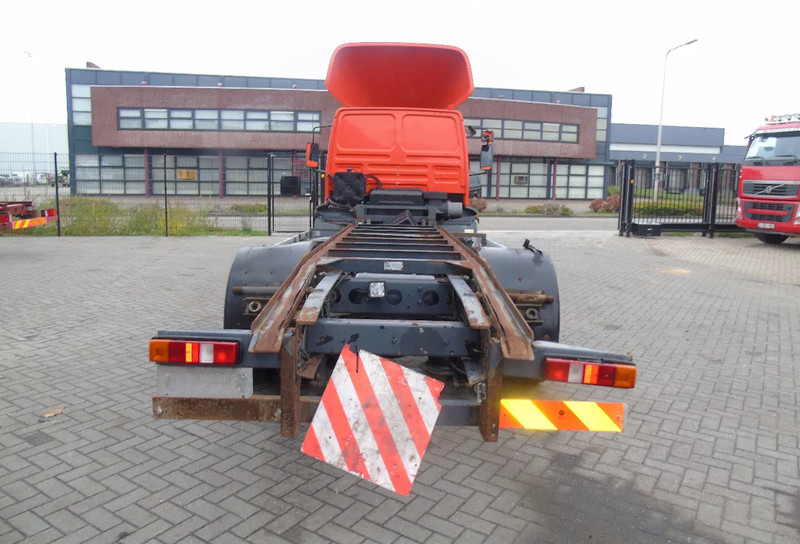 DAF LF 55.160 + EURO 2 + MANUAL + 12T - Podvozek s kabinou: obrázok 4 DAF LF 55.160 + EURO 2 + MANUAL + 12T - Podvozek s kabinou: obrázok 4