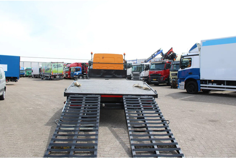 DAF LF 55.220 + HYDROLIC RAMPS + MANUAL - Nákladné vozidlo na prepravu automobilov: obrázok 4 DAF LF 55.220 + HYDROLIC RAMPS + MANUAL - Nákladné vozidlo na prepravu automobilov: obrázok 4