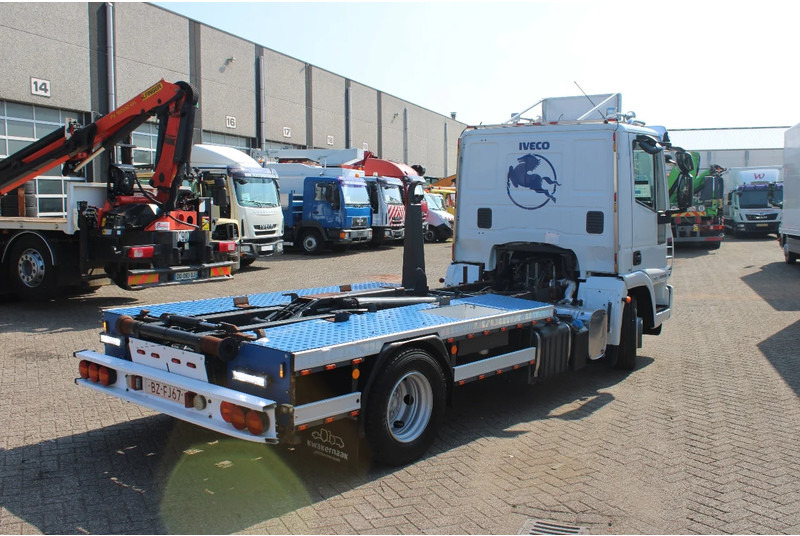 Iveco Eurocargo 100e18 +EURO 5 + HOOK SYSTEM - Hákový nosič kontajnerov: obrázok 5 Iveco Eurocargo 100e18 +EURO 5 + HOOK SYSTEM - Hákový nosič kontajnerov: obrázok 5