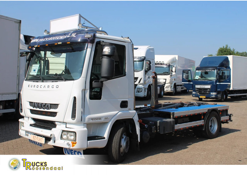 Iveco Eurocargo 100e18 +EURO 5 + HOOK SYSTEM - Hákový nosič kontajnerov: obrázok 1 Iveco Eurocargo 100e18 +EURO 5 + HOOK SYSTEM - Hákový nosič kontajnerov: obrázok 1
