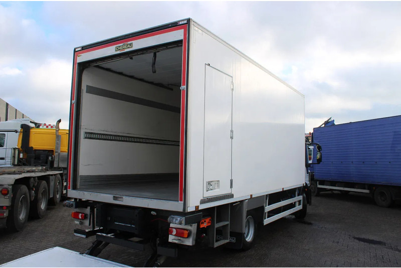 Iveco Eurocargo 120-220 + EURO 6 + 12T - Chladirenské nákladné vozidlo: obrázok 4 Iveco Eurocargo 120-220 + EURO 6 + 12T - Chladirenské nákladné vozidlo: obrázok 4