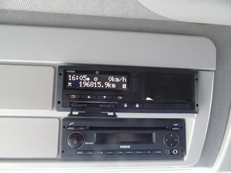 Skříňový nákladní auto Iveco Eurocargo 120E25 + EURO 6 + 196.000KM!: obrázok 11 Skříňový nákladní auto Iveco Eurocargo 120E25 + EURO 6 + 196.000KM!: obrázok 11