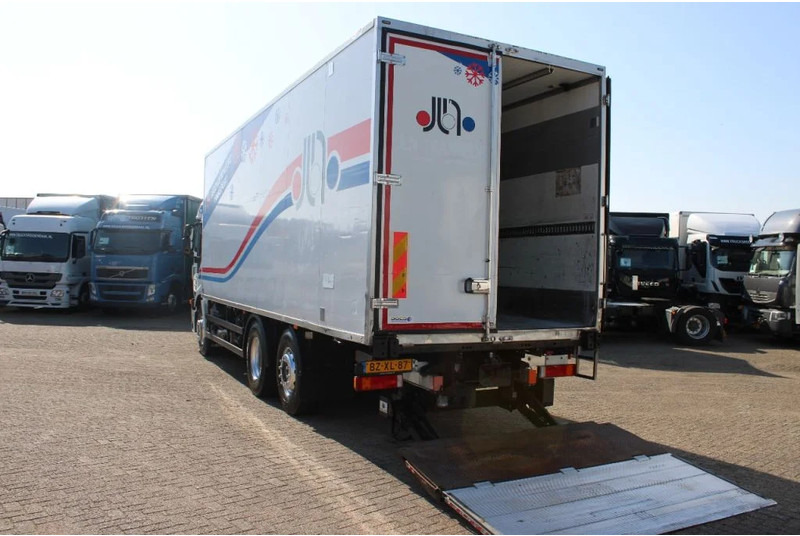 Iveco Stralis 310 + 6X2 EURO 5 + CARRIER + LIFT - Chladirenské nákladné vozidlo: obrázok 3 Iveco Stralis 310 + 6X2 EURO 5 + CARRIER + LIFT - Chladirenské nákladné vozidlo: obrázok 3