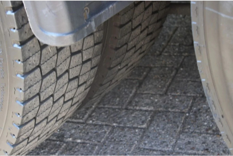 Chladirenské nákladné vozidlo Iveco Stralis 310 + 6X2 EURO 5 + CARRIER + LIFT: obrázok 16