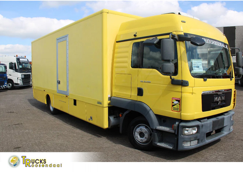 MAN TGL 12.250 + EURO 5 + LIFT - Skříňový nákladní auto: obrázok 1 MAN TGL 12.250 + EURO 5 + LIFT - Skříňový nákladní auto: obrázok 1