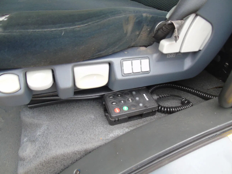 Nákladné vozidlo na prepravu automobilov MAN TGL 8.180 + winch + MANUAL + EURO 5 + system working + platform 6 meter: obrázok 17 Nákladné vozidlo na prepravu automobilov MAN TGL 8.180 + winch + MANUAL + EURO 5 + system working + platform 6 meter: obrázok 17