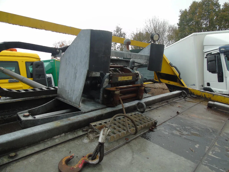 Nákladné vozidlo na prepravu automobilov MAN TGL 8.180 + winch + MANUAL + EURO 5 + system working + platform 6 meter: obrázok 12 Nákladné vozidlo na prepravu automobilov MAN TGL 8.180 + winch + MANUAL + EURO 5 + system working + platform 6 meter: obrázok 12