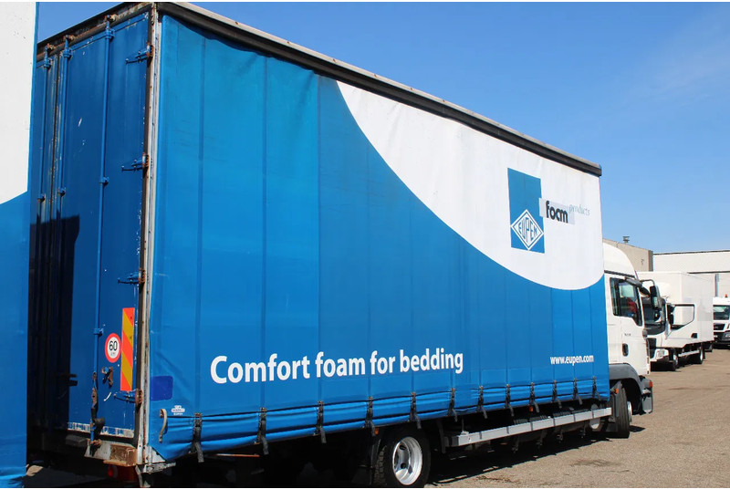 Plachtové nákladné vozidlo MAN TGL 8.210 + TRAILER + SLEEPCAB COMBI: obrázok 10