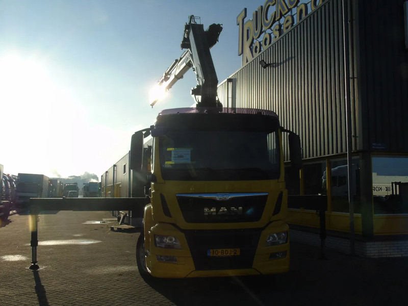 MAN TGS 26.360 + FASSI 420AXP.24 + 6X2 STEERING + 4.876 HOURS + EURO 6 - Auto s hydraulickou rukou: obrázok 5 MAN TGS 26.360 + FASSI 420AXP.24 + 6X2 STEERING + 4.876 HOURS + EURO 6 - Auto s hydraulickou rukou: obrázok 5