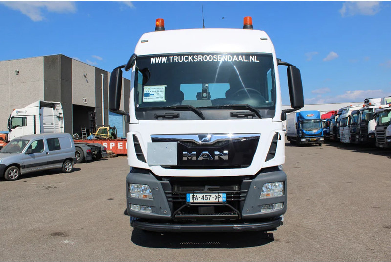 Hákový nosič kontajnerov MAN TGS 28.460 + 6X2 + HOOKSYSTEM 20TONS + EURO 6: obrázok 6 Hákový nosič kontajnerov MAN TGS 28.460 + 6X2 + HOOKSYSTEM 20TONS + EURO 6: obrázok 6