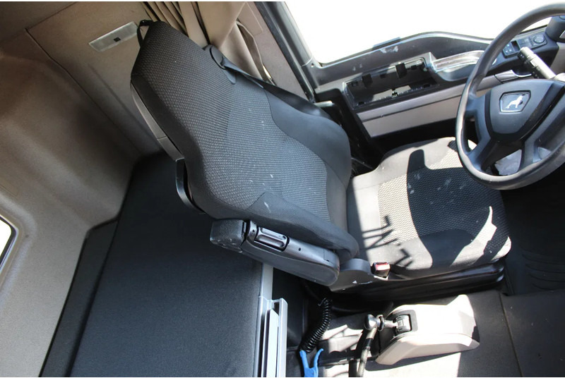 Hákový nosič kontajnerov MAN TGS 28.460 + 6X2 + HOOKSYSTEM 20TONS + EURO 6: obrázok 10 Hákový nosič kontajnerov MAN TGS 28.460 + 6X2 + HOOKSYSTEM 20TONS + EURO 6: obrázok 10