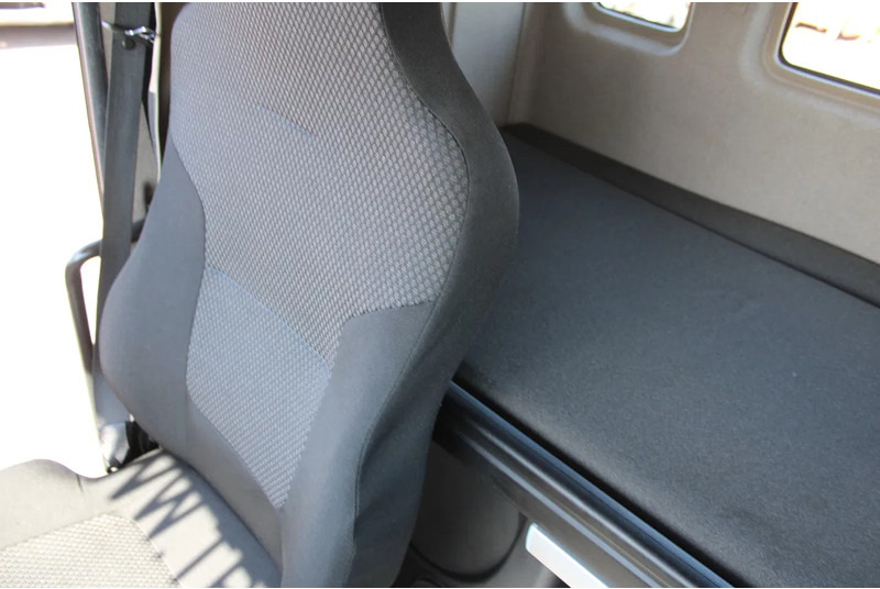 Hákový nosič kontajnerov MAN TGS 28.460 + 6X2 + HOOKSYSTEM 20TONS + EURO 6: obrázok 11 Hákový nosič kontajnerov MAN TGS 28.460 + 6X2 + HOOKSYSTEM 20TONS + EURO 6: obrázok 11