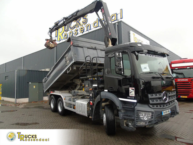 Mercedes-Benz Arocs 2643 + HIAB HIDUO 188B-3 + 6X4 + 3 SIDE TIPPER - Auto s hydraulickou rukou: obrázok 1 Mercedes-Benz Arocs 2643 + HIAB HIDUO 188B-3 + 6X4 + 3 SIDE TIPPER - Auto s hydraulickou rukou: obrázok 1