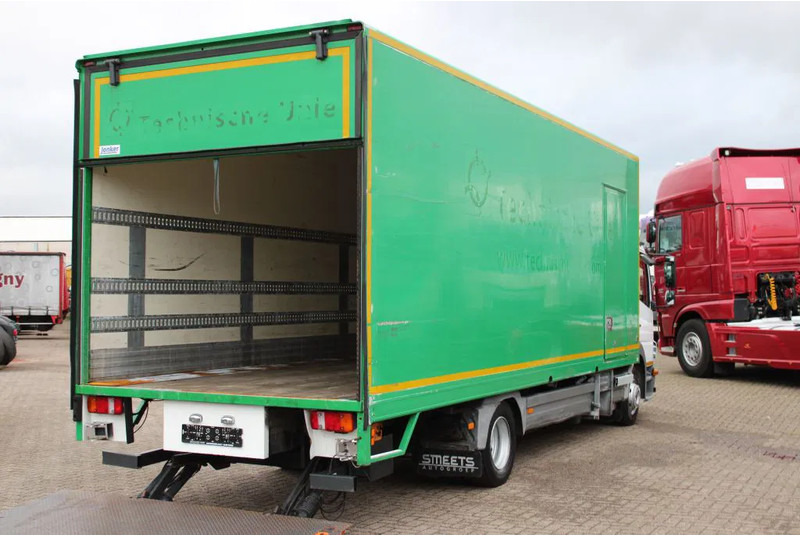 Mercedes-Benz Atego 1018 + LIFT - Skříňový nákladní auto: obrázok 4 Mercedes-Benz Atego 1018 + LIFT - Skříňový nákladní auto: obrázok 4