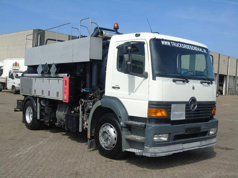 Mercedes-Benz Atego 1923 + 8.800 liter INOX + complete pump/tipper/functional + EURO 2 - Fekálne vozidlo: obrázok 4 Mercedes-Benz Atego 1923 + 8.800 liter INOX + complete pump/tipper/functional + EURO 2 - Fekálne vozidlo: obrázok 4