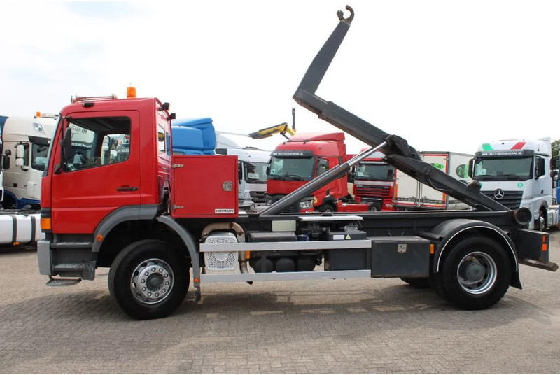 Mercedes-Benz Atego 1923 + HOOK SYSTEM + EURO 2 - Hákový nosič kontajnerov: obrázok 2 Mercedes-Benz Atego 1923 + HOOK SYSTEM + EURO 2 - Hákový nosič kontajnerov: obrázok 2