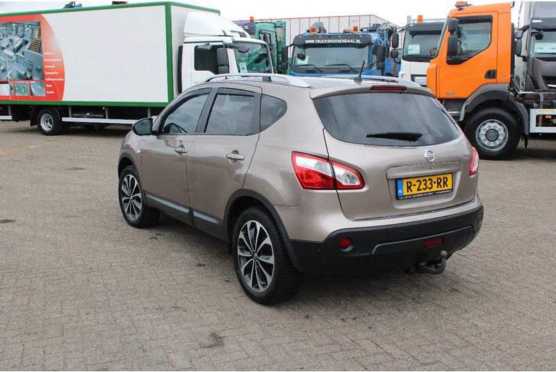 Nissan QASHQAI 2.0 AUTOMATIC / CAMERA - SUV: obrázok 3 Nissan QASHQAI 2.0 AUTOMATIC / CAMERA - SUV: obrázok 3