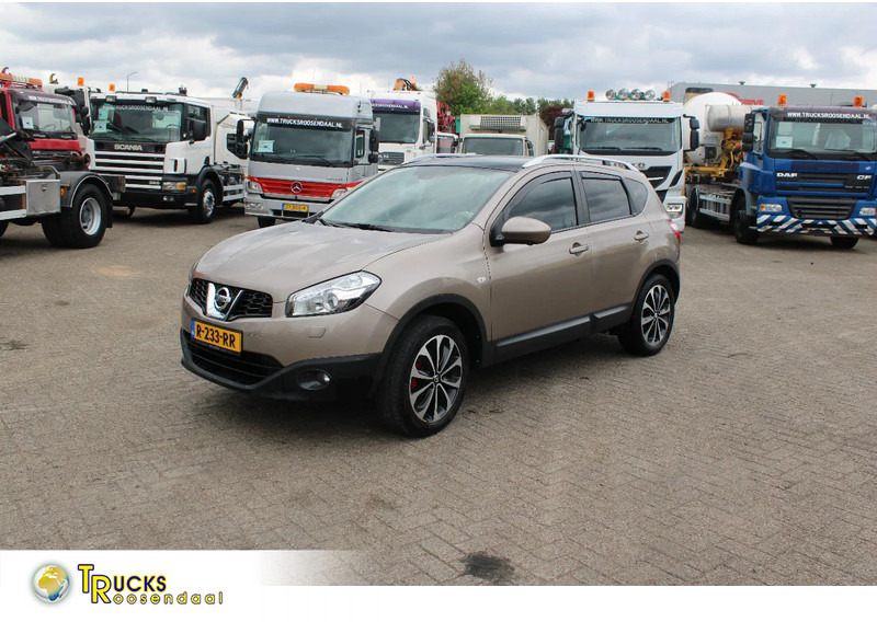 Nissan QASHQAI 2.0 AUTOMATIC / CAMERA - SUV: obrázok 1 Nissan QASHQAI 2.0 AUTOMATIC / CAMERA - SUV: obrázok 1