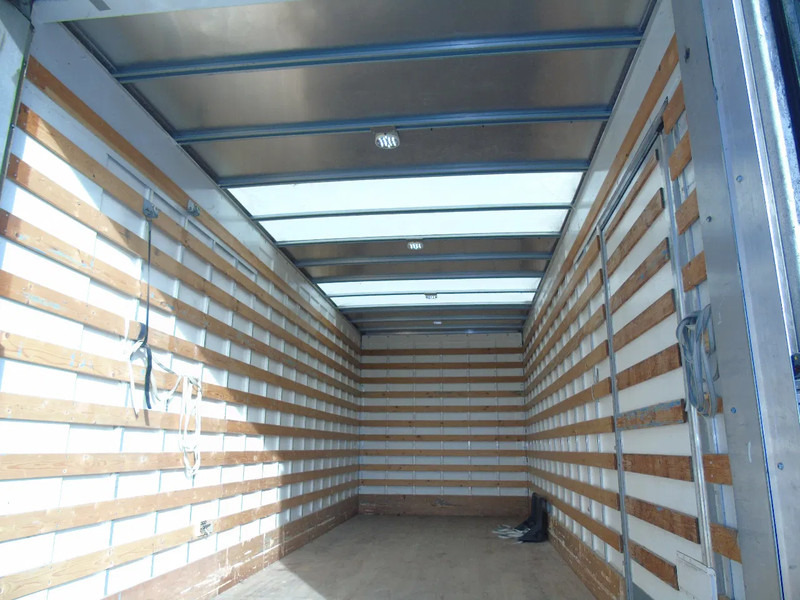 Renault D 12.220 + SPECIAL LIFT + EURO 6 - Skříňový nákladní auto: obrázok 4 Renault D 12.220 + SPECIAL LIFT + EURO 6 - Skříňový nákladní auto: obrázok 4