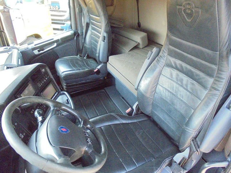 Scania R730 V8 + Euro 5 + Loglift 115Z + 6X4 - Valníkový/ Plošinový nákladný automobil: obrázok 4 Scania R730 V8 + Euro 5 + Loglift 115Z + 6X4 - Valníkový/ Plošinový nákladný automobil: obrázok 4