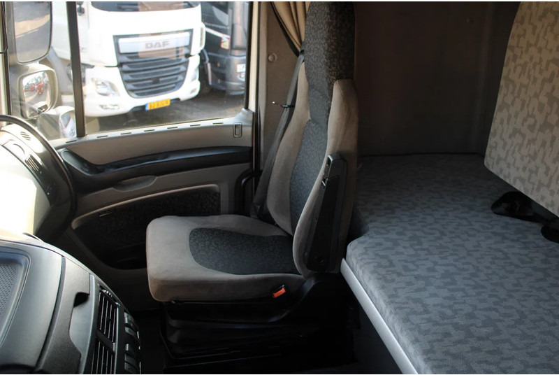 DAF XF 105 105.410 + EURO 5+ 330 KM!! - Ťahač: obrázok 5 DAF XF 105 105.410 + EURO 5+ 330 KM!! - Ťahač: obrázok 5