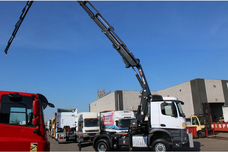 Mercedes-Benz Arocs 2051 + 4X4 + HIAB 302 E6 / JIB 70 X 4 + 10 EXTENTSIONS / NEW!! - Ťahač: obrázok 2 Mercedes-Benz Arocs 2051 + 4X4 + HIAB 302 E6 / JIB 70 X 4 + 10 EXTENTSIONS / NEW!! - Ťahač: obrázok 2