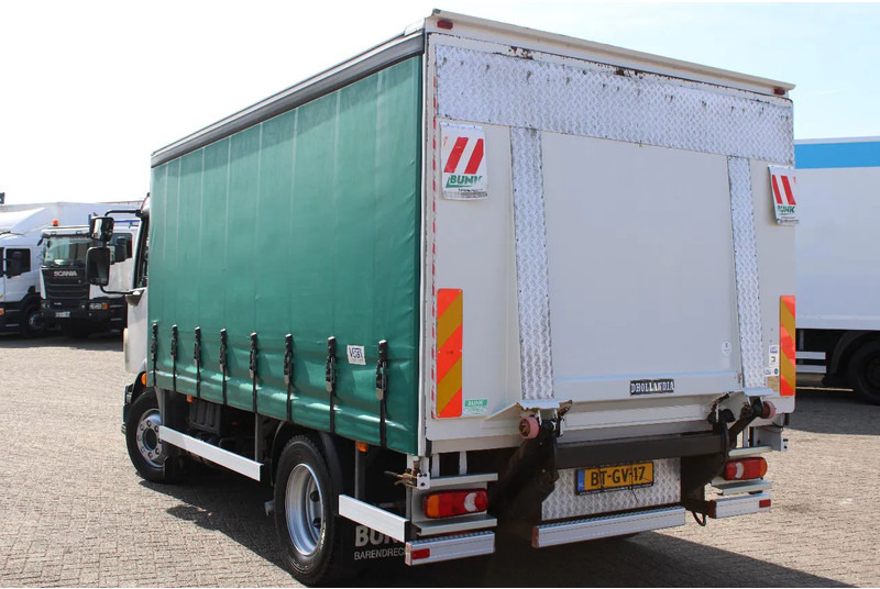 Volvo FL 12 .240 + LIFT + MANUAL - Plachtové nákladné vozidlo: obrázok 5 Volvo FL 12 .240 + LIFT + MANUAL - Plachtové nákladné vozidlo: obrázok 5