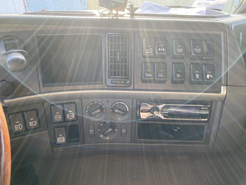 Auto s hydraulickou rukou Volvo FM 370 + Euro 5 + Palfinger Z-Q170 Crane + 30ton NCH lift + Container system + hoogsta: obrázok 16