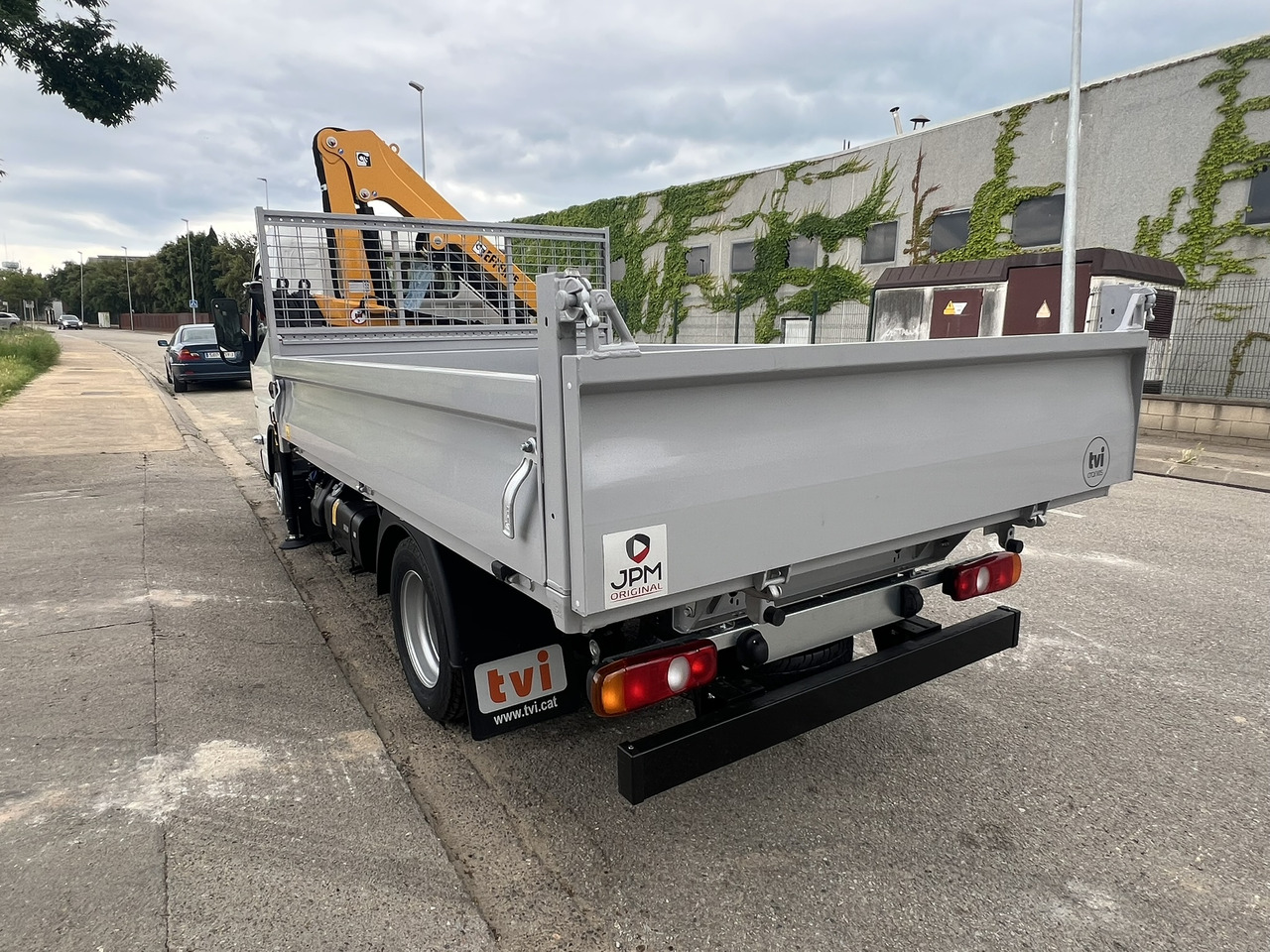FUSO 35 3S - Auto s hydraulickou rukou: obrázok 5 FUSO 35 3S - Auto s hydraulickou rukou: obrázok 5