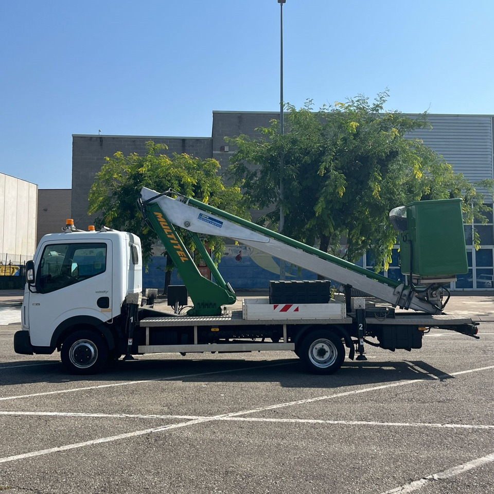 Renault Maxity - Nákladné auto: obrázok 2 Renault Maxity - Nákladné auto: obrázok 2